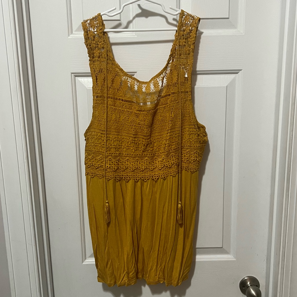 Tru Self - X Large Sleeveless Blouse